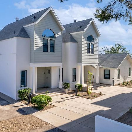 Peaceful Phoenix Getaway - Central Location, Family-Friendly & Pool Table! Екстериор снимка