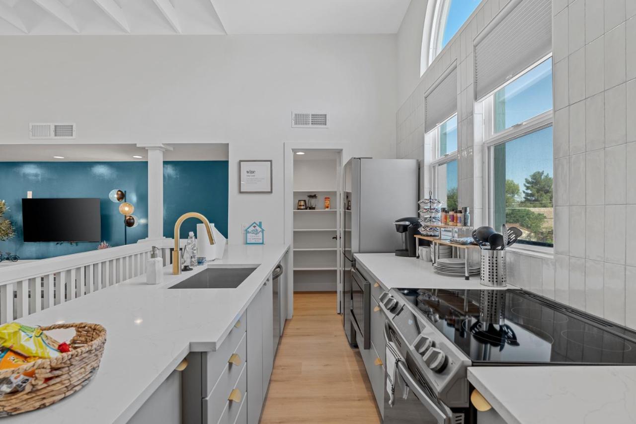 Peaceful Phoenix Getaway - Central Location, Family-Friendly & Pool Table! Екстериор снимка