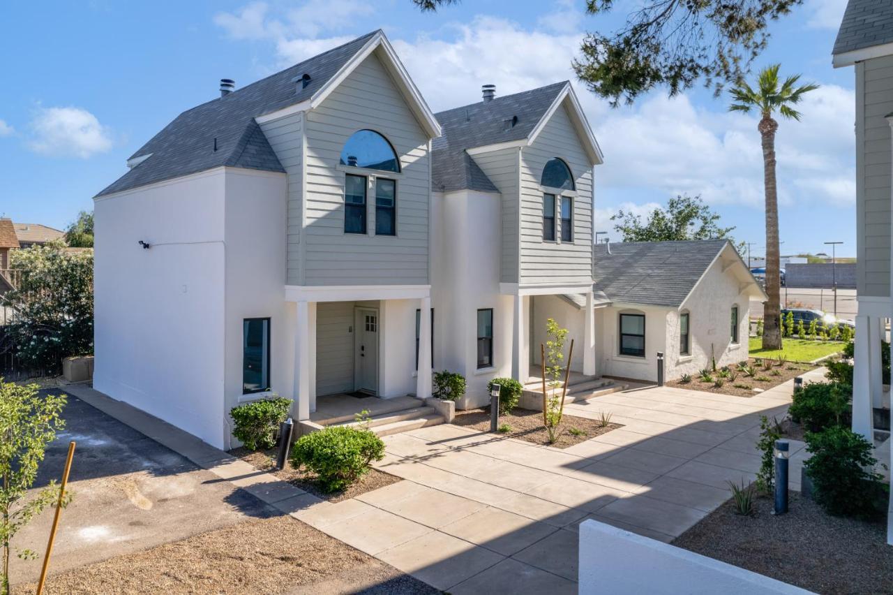 Peaceful Phoenix Getaway - Central Location, Family-Friendly & Pool Table! Екстериор снимка